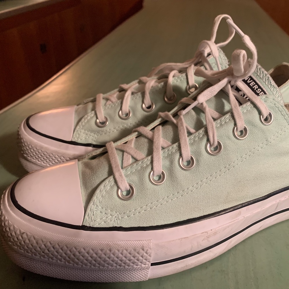 Womens Converse Low Top Mint Green Platform Thick Sole Sneakers Size 10